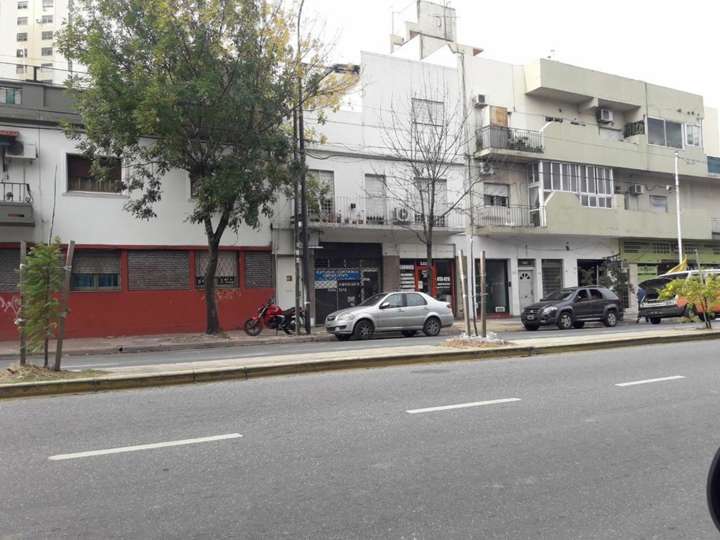 Comercial / Tienda en venta en Avenida Doctor Ricardo Balbín, 3418, Ciudad Autónoma de Buenos Aires