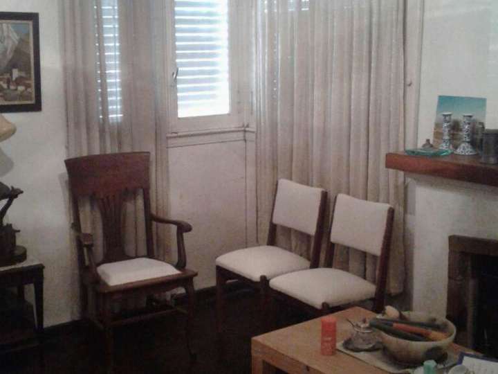 Casa en venta en Leonardo Rosales, 1226, Adrogué