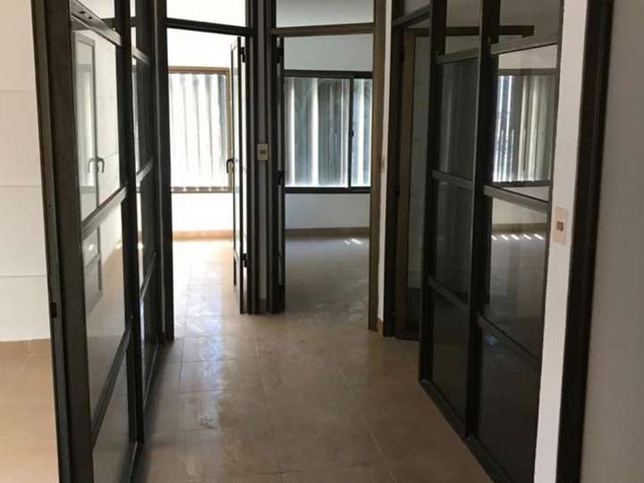 Comercial / Tienda en alquiler en Congreso de Tucumán, 556, Tucumán