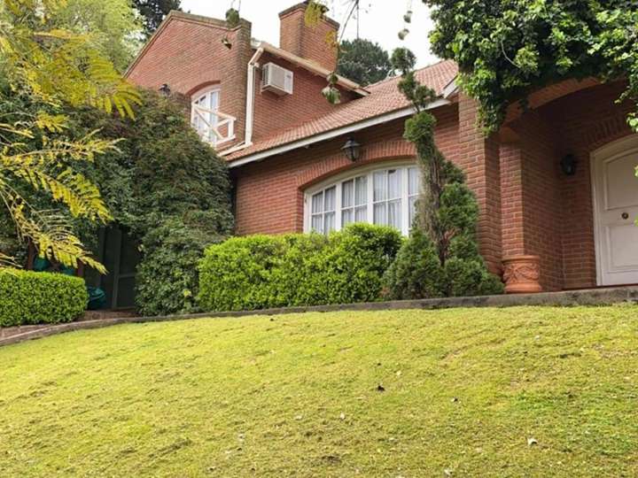 Casa en venta en Rotonda del Tanque, Buenos Aires