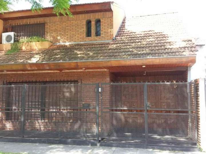 Casa en venta en Riobamba, Beccar