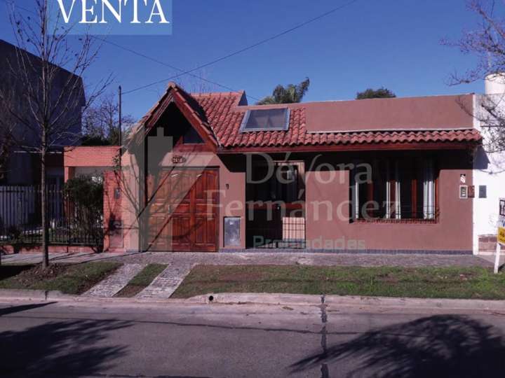 Casa en venta en Marañón, Buenos Aires