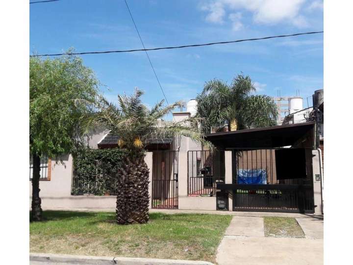 Casa en venta en Caupolicán, 1600, Buenos Aires