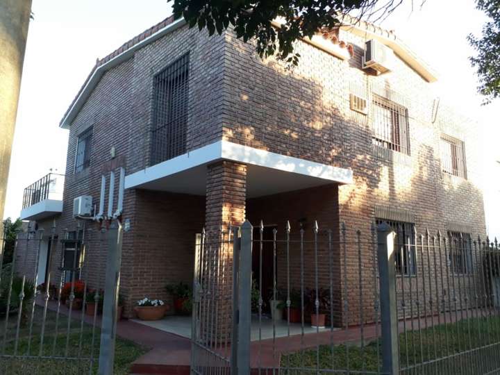 Casa en venta en Málaga, 1994, Córdoba