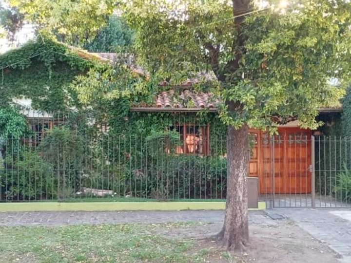 Casa en venta en Erasmo Obligado, 1514, Adrogué