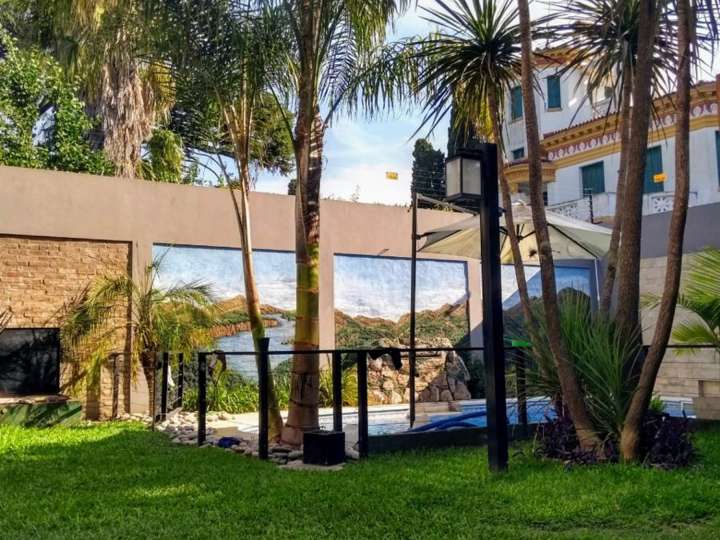 Casa en venta en Nuestras Malvinas, 899, Buenos Aires