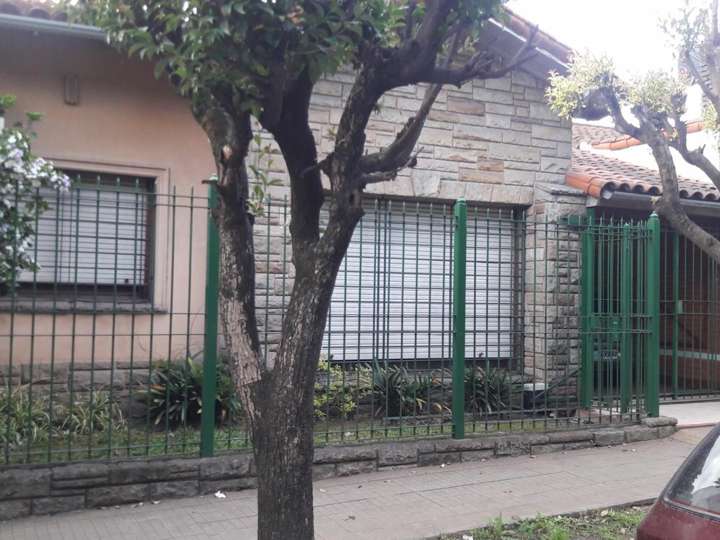 Casa en venta en Lamadrid, 759, Buenos Aires