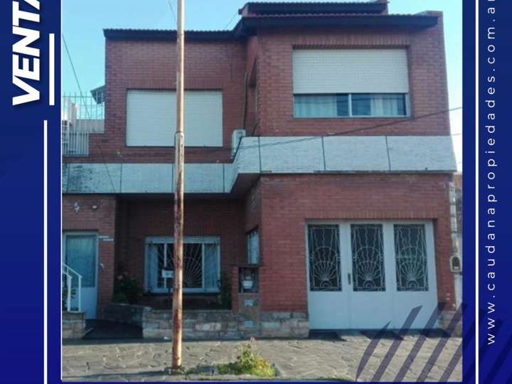 Edificio en venta en Camacuá, 2599, Villa Luzuriaga