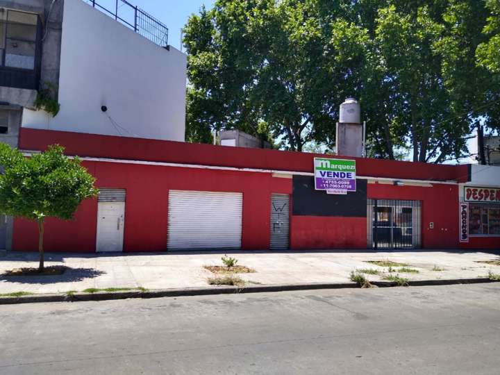 Comercial / Tienda en venta en 105 - Pedernera, Buenos Aires