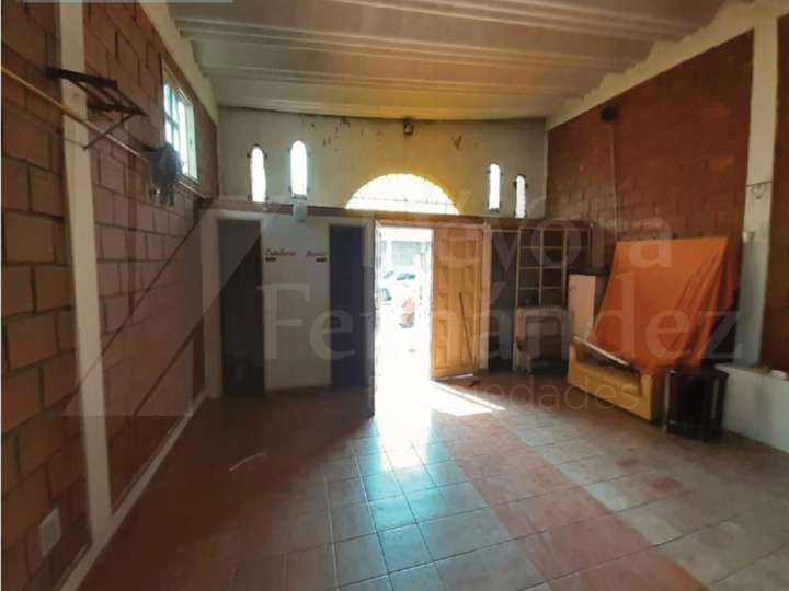 Comercial / Tienda en venta en Pujol, 9, Villa Luzuriaga