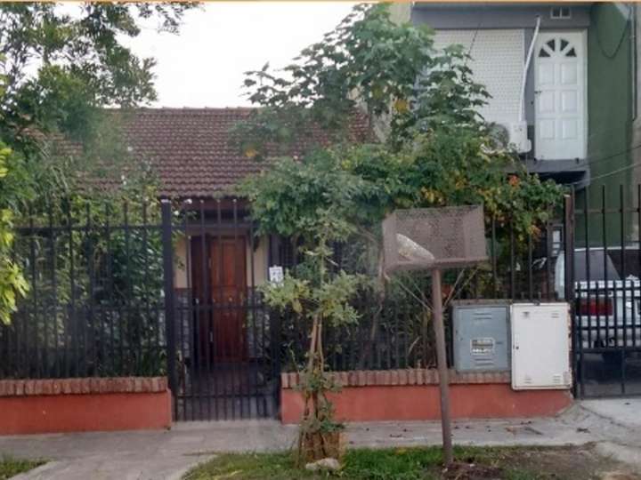 Departamento en venta en Almeira, 199, Buenos Aires