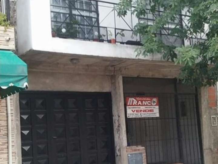 Casa en venta en Davila, 700, Buenos Aires