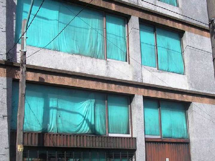 Edificio en alquiler en Manuela Pedraza, Villa Tesei