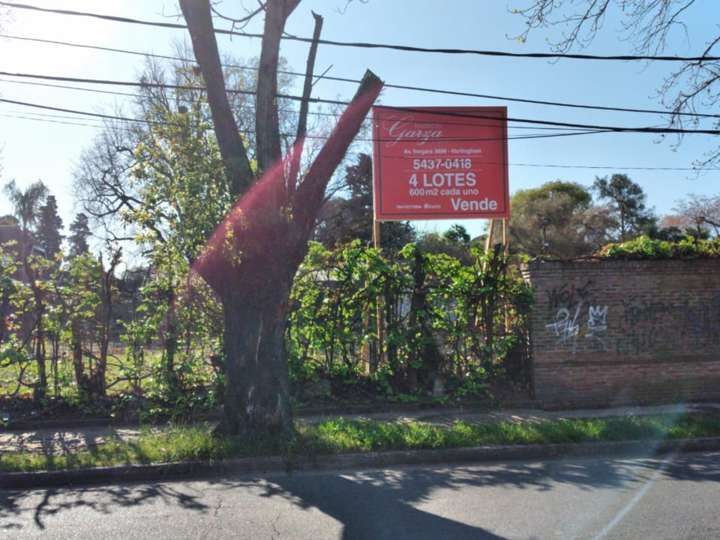 Terreno en venta en Isabel La Católica, Hurlingham