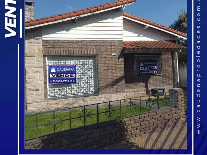 Casa en venta en Carrasco, Villa Luzuriaga