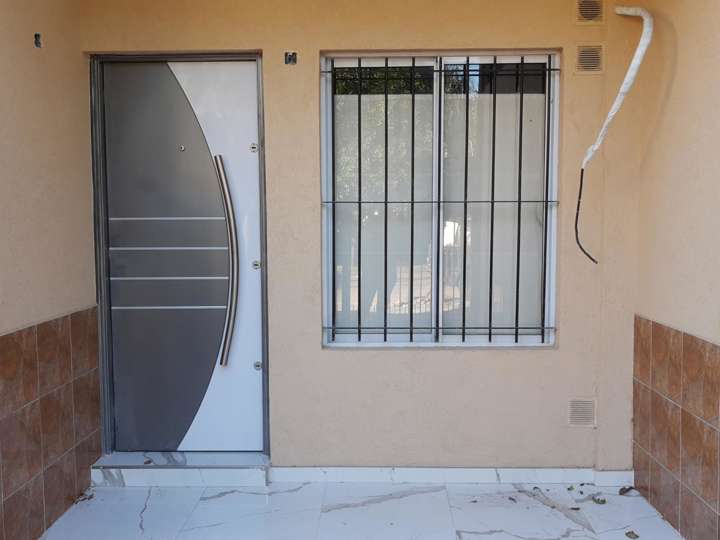 Departamento en venta en Garibaldi, 2002, Villa Luzuriaga