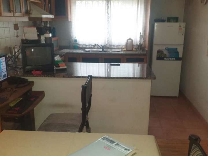 Casa en venta en Lanceros, 110, Haedo