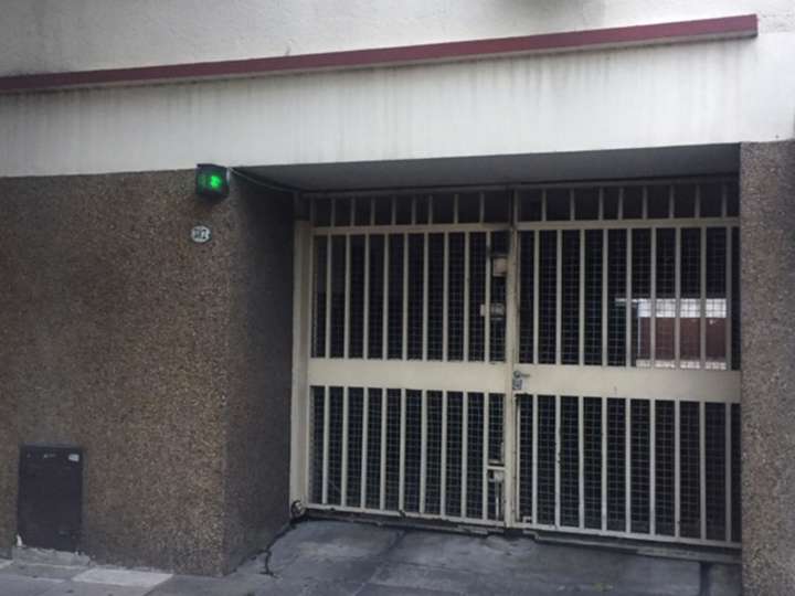 Cochera en venta en Trole, 301, Ciudad Autónoma de Buenos Aires