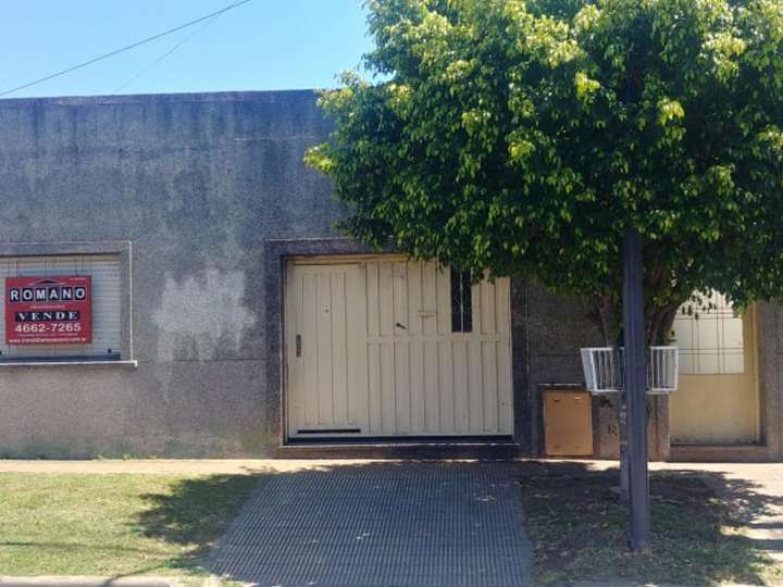 Casa en venta en Coraceros, 3000, Hurlingham