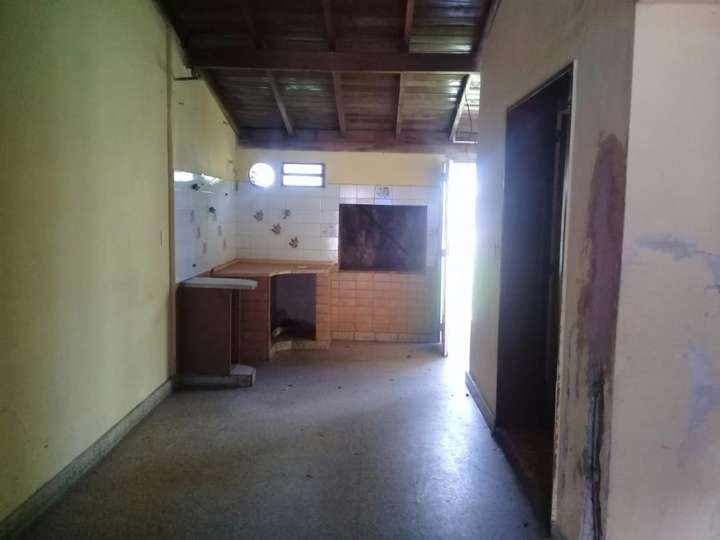 Terreno en venta en Carabobo, 2932, Villa Luzuriaga