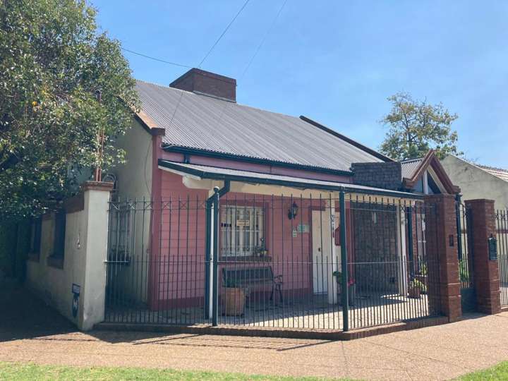 Casa en venta en Esquiú, San Antonio de Padua