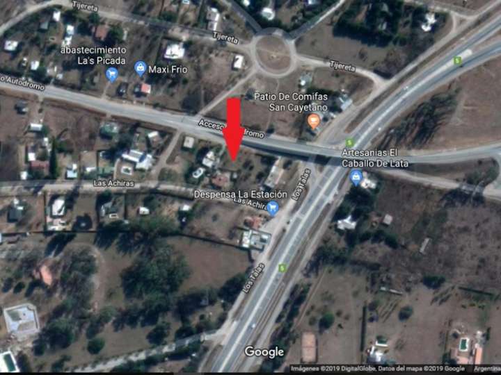 Terreno en venta en Acceso a Autódromo Oscar Cabalén, Córdoba