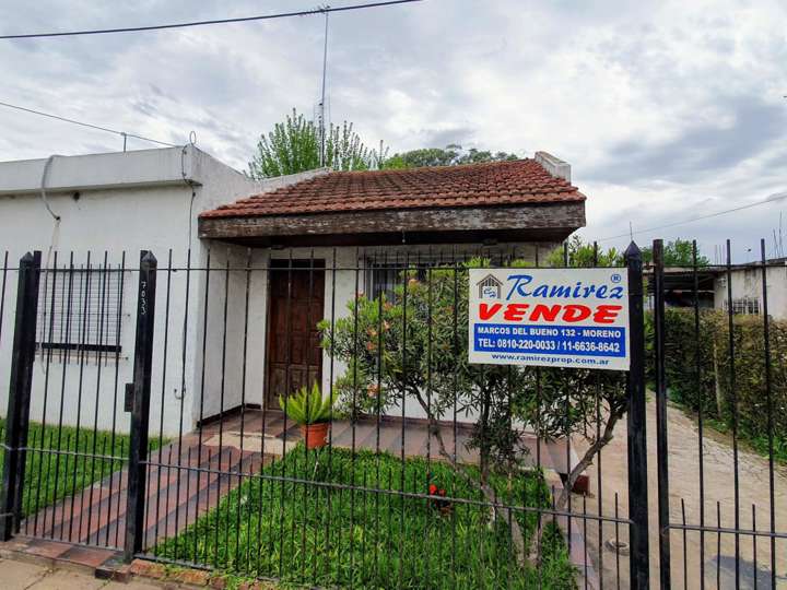 Casa en venta en Periodista Manuel Álvarez Pendas, Buenos Aires