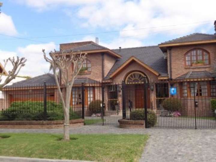 Casa en venta en Rivadavia, Buenos Aires