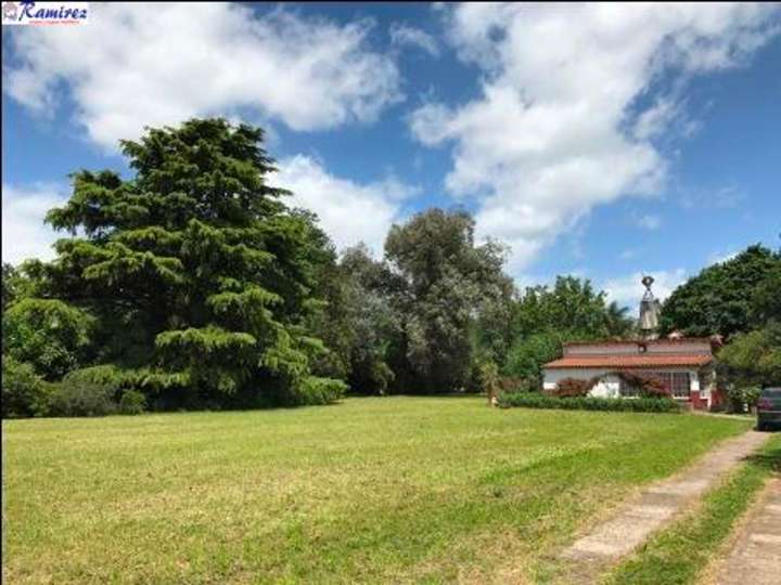 Casa adosada en venta en Copérnico, Buenos Aires
