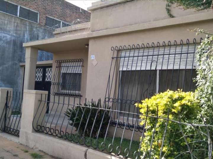 Casa en venta en 112 - Vicente López, Villa Ballester