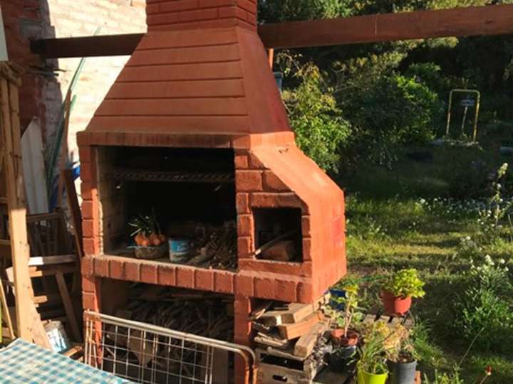 Casa en venta en Bosque Alegre, Buenos Aires