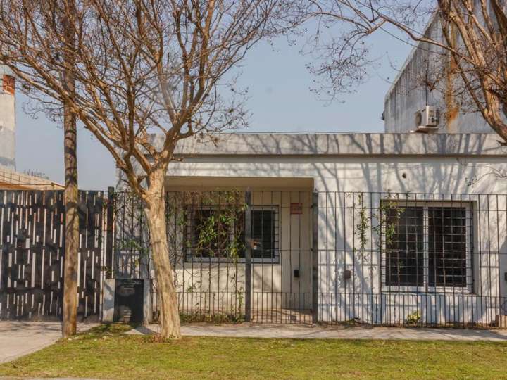 Casa en venta en Lillo, 2416, Buenos Aires