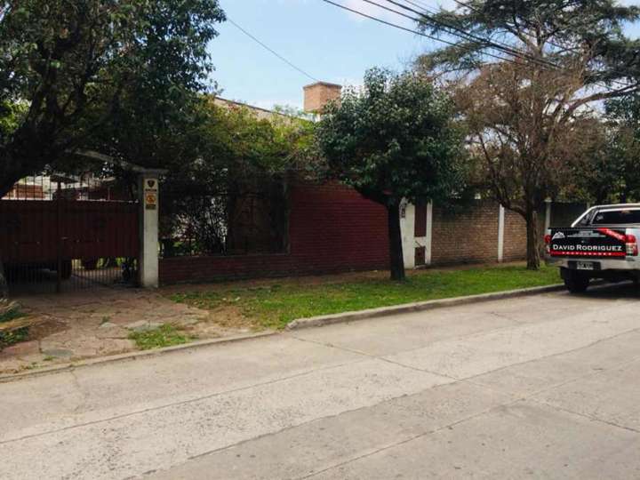 Casa en venta en Santos Dumont, 200, Ituzaingó