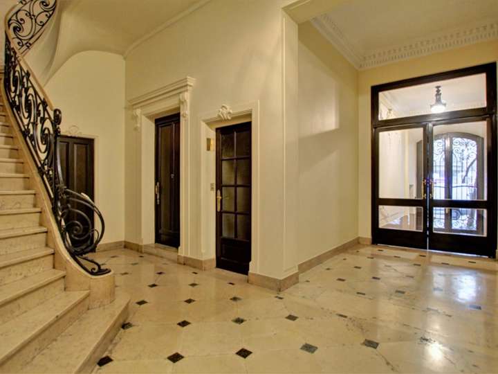 Departamento en venta en Arenales, 2215, Ciudad Autónoma de Buenos Aires