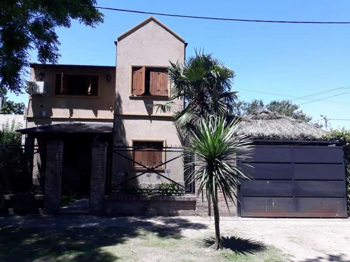 Casa en venta en Manuel Estrada, 1599, Adrogué