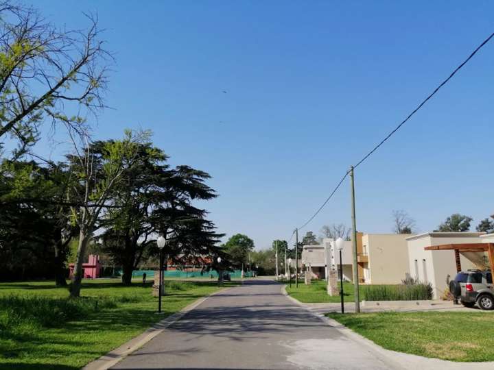 Terreno en venta en Pío XII, Paso del Rey