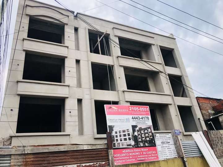 Departamento en venta en Entre Ríos, 2000, Buenos Aires