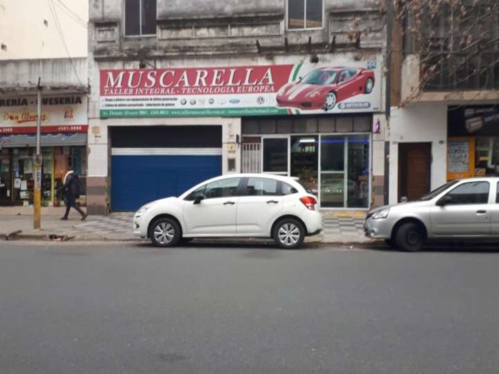 Comercial / Tienda en alquiler en Camarones, 1602, Ciudad Autónoma de Buenos Aires