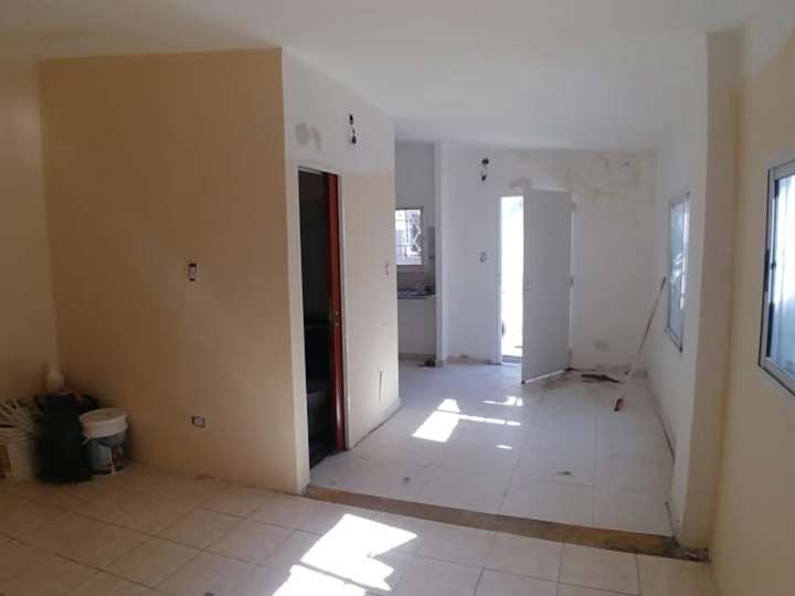 Edificio en venta en El Zorzal, Villa Tesei