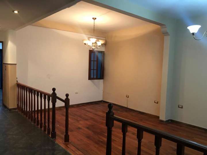 Casa en venta en Corrientes, 980, Buenos Aires