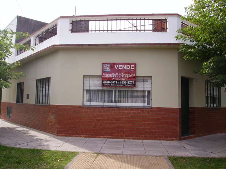 Casa en venta en Guido Spano, 3103, Villa Luzuriaga