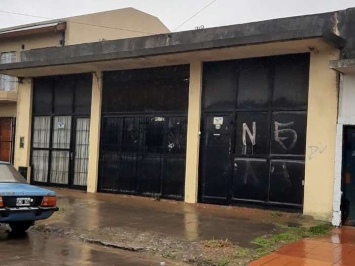 Comercial / Tienda en venta en Siciliano, Luis Guillón