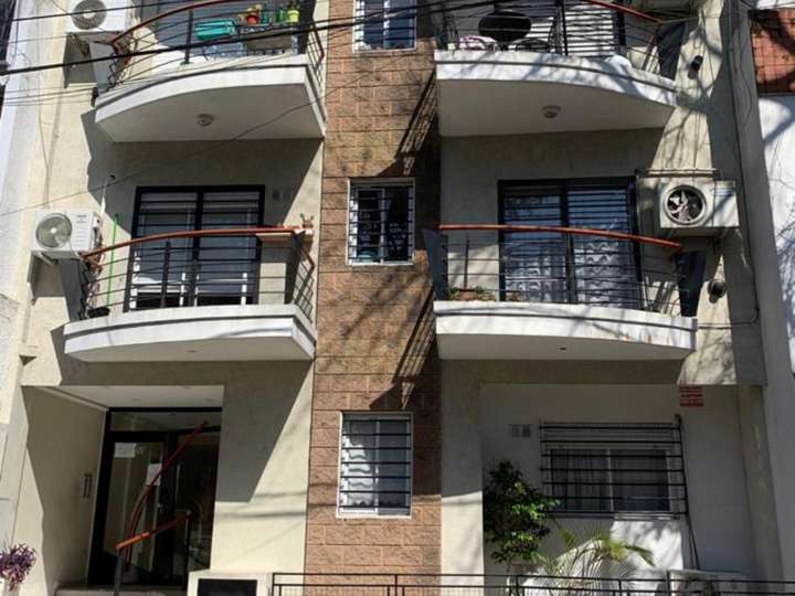 Departamento en venta en Carlos Encina, 699, Ciudad Autónoma de Buenos Aires