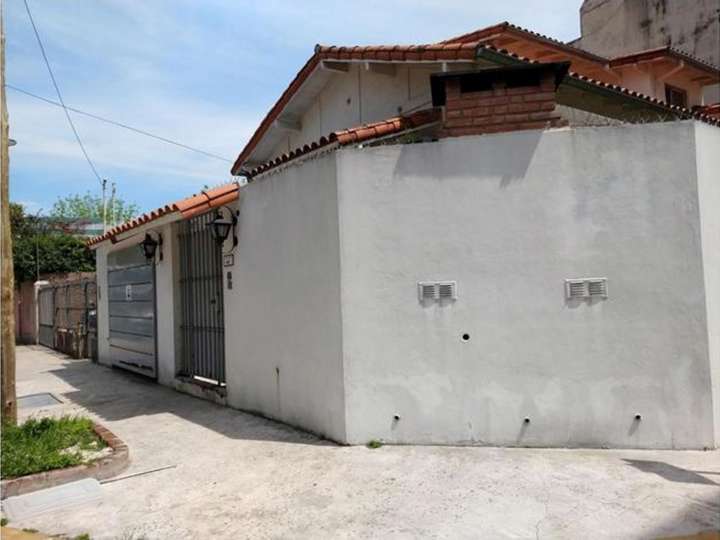Casa en venta en Avenida Daniel M. Cazón, 882, Tigre