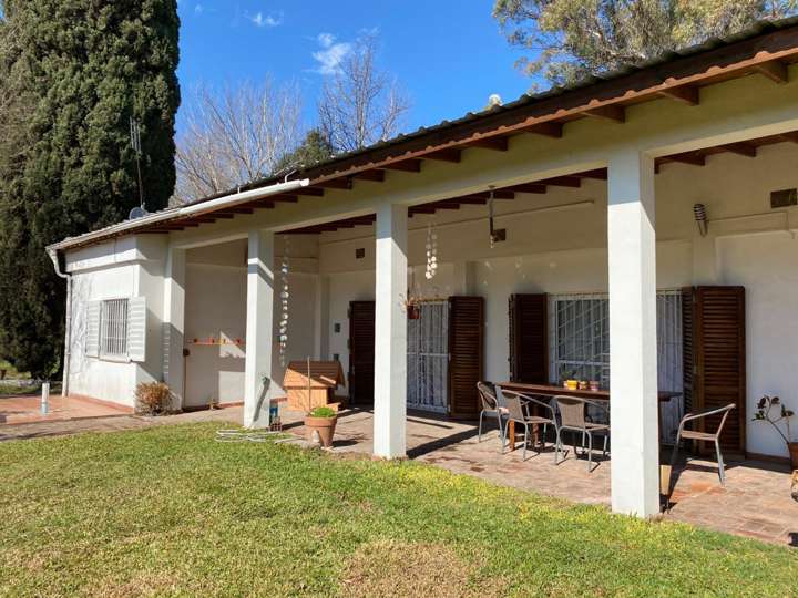Casa adosada en venta en José Goncalves Eiras, Cuartel V