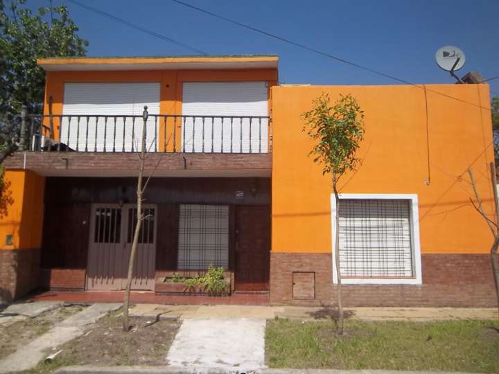 Casa en venta en Pilcomayo, Villa Tesei