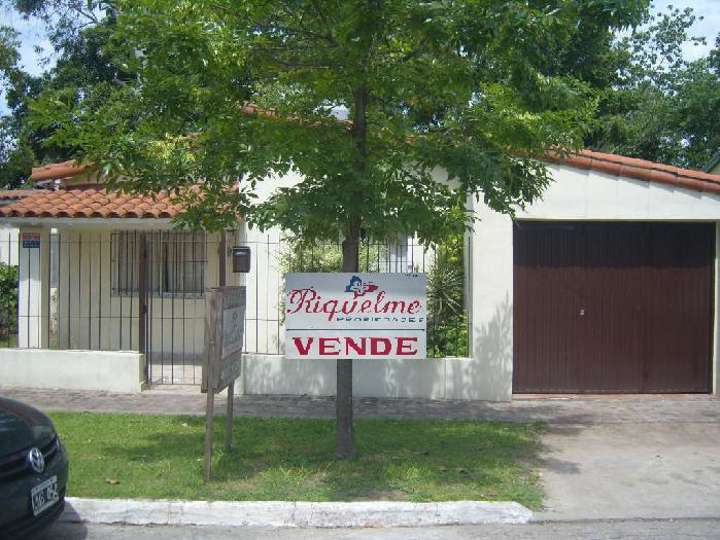 Casa en venta en General Mariano Necochea, Hurlingham