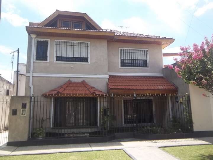 Casa en venta en La Patria, Villa Tesei