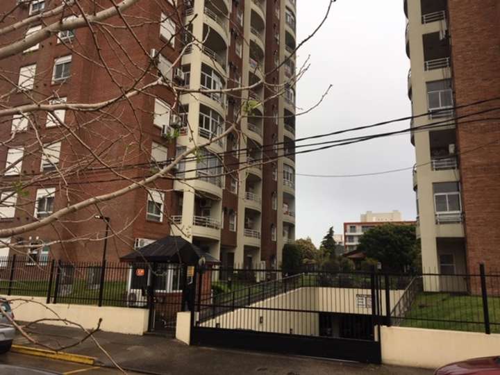 Departamento en venta en Edmundo Fierro, Buenos Aires