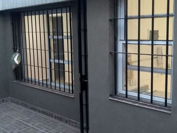 Edificio en venta en Capitán Claudio Rosales, El Palomar